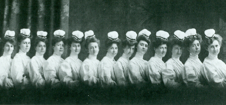 Irish American nurses, from the 1905 graduating class of Chicago's Mercy Hospital