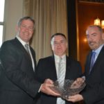 Sean Mackin (president, Preferred Mechanical) was presented with the Patrick J. Donaghy Award by event co-chair James Donaghy (Structuretone) and ILIR President Ciaran Staunton.