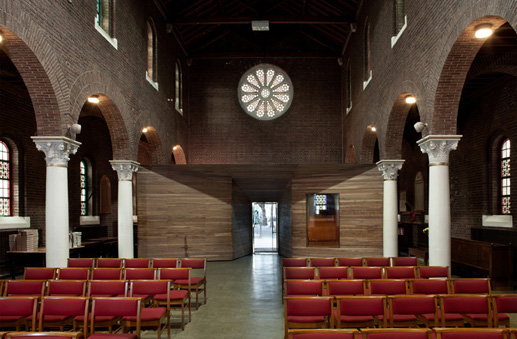 Interior of nave,  St Thomas’s, Cathal Brugha Street, Dublin, Frederick Hicks 1932, with a 21st-century insertion by Clancy Moore Architects. Image © Paul Tierney.