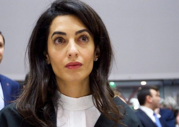 Amal Clooney b0ac0b8d-3d89-4bf3-832c-41a064f3382a-2060x1236