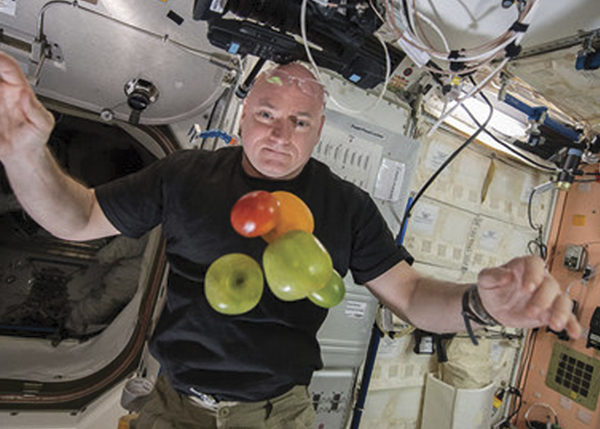 Scott Kelly Breaks Space Record