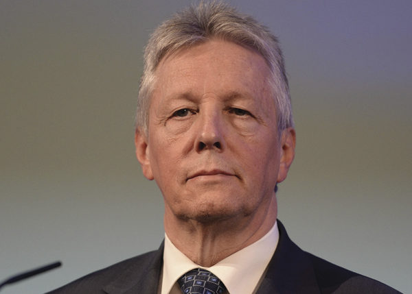 Peter Robinson Steps Down as N.I. First Minister