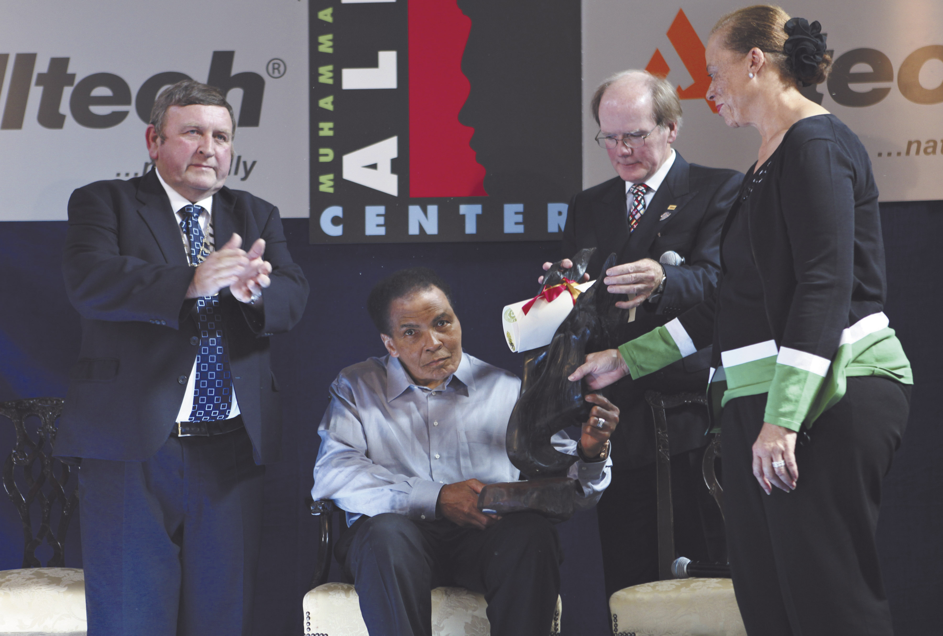Muhammad Ali in Ennis with Mayor Frankie Neylon, Dr. Pearse Lyons, president of Alltech, and Ali’s wife Lonnie.