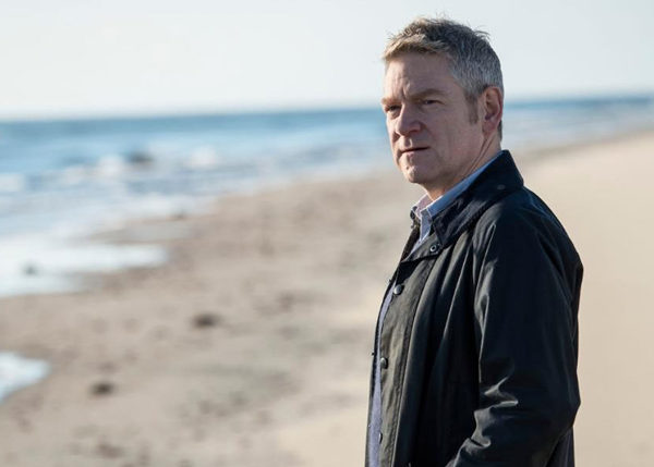 Irish Eye on Hollywood: Christopher Nolan Rounds Up Irish for WWII Film