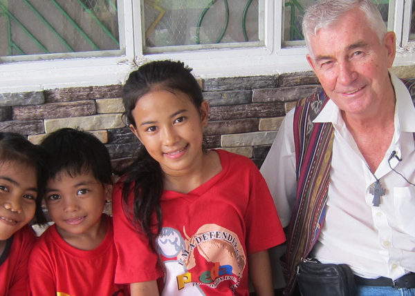 Philippines Missionary Receives Humanitarian Award