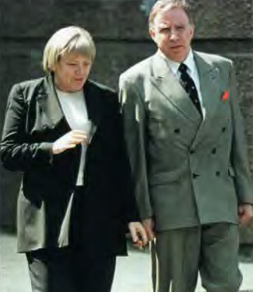 Belfast: August 6, 1997: Paul Murphy, the new Northern Ireland Secretary, with the then Northern Ireland Secretary Mo Mowlam, after a meeting with Sinn Féin's Gerry Adams.