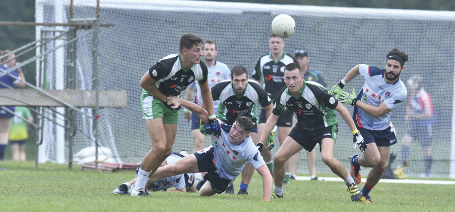 The Chicago Patriots and Austin Celtic Cowboys struggle for the ball during the Intermediate Football Final. (Photographs by David Morgan, Stylish Images)