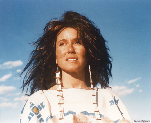 <em>Mary McDonnell.</em>