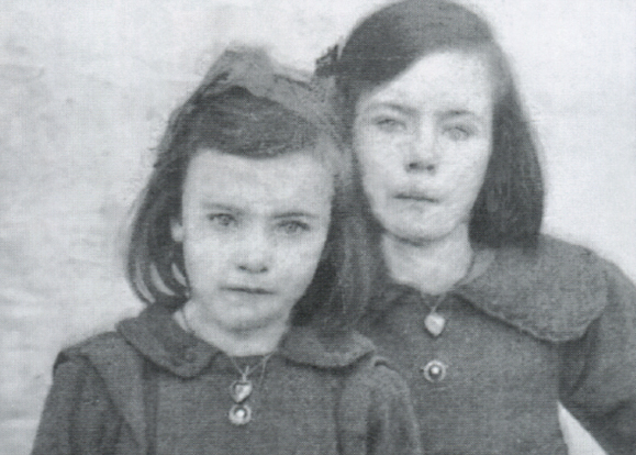 Mary Ellen O'Connor (right) & her sister Bridie before Mary Ellen moved to America.