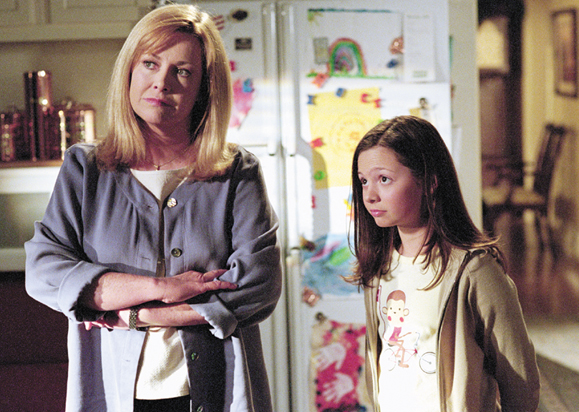 <em>A family discussion, Hicks with on screen daughter Mackenzie Rosman (Ruthie Camden)</em>