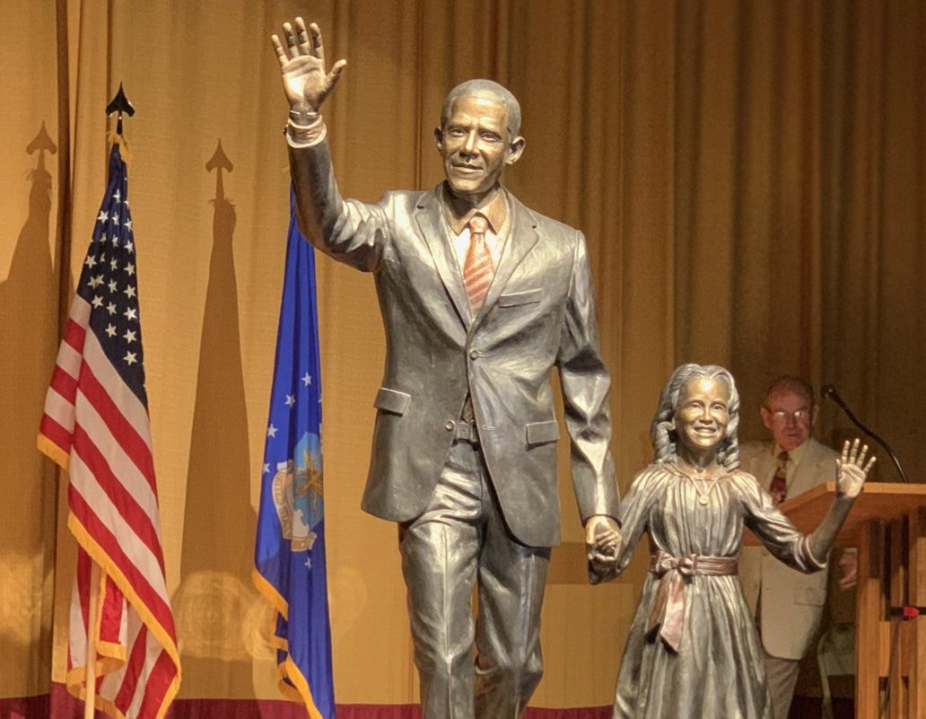 President Obama Statue of Presidents